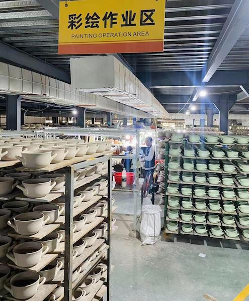 調(diào)查 關(guān)稅風(fēng)暴百日記 美線運(yùn)價飆升再跳水,中國外貿(mào)企業(yè) 危 中尋機(jī)