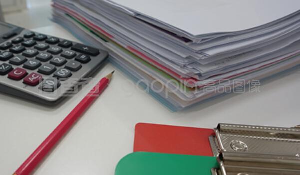 辦公室里的無聲伙伴 文件與辦公用品的整理與高效利用